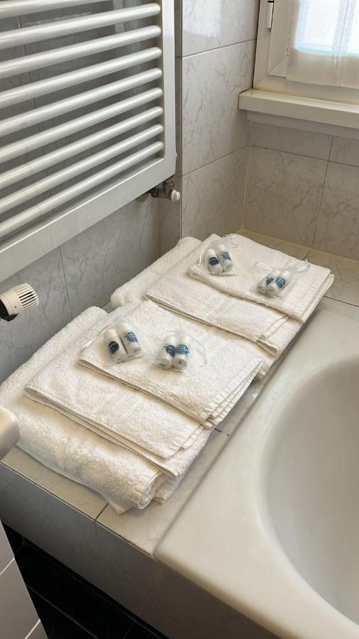 Appartamento Vacanze Romane Екстер'єр фото